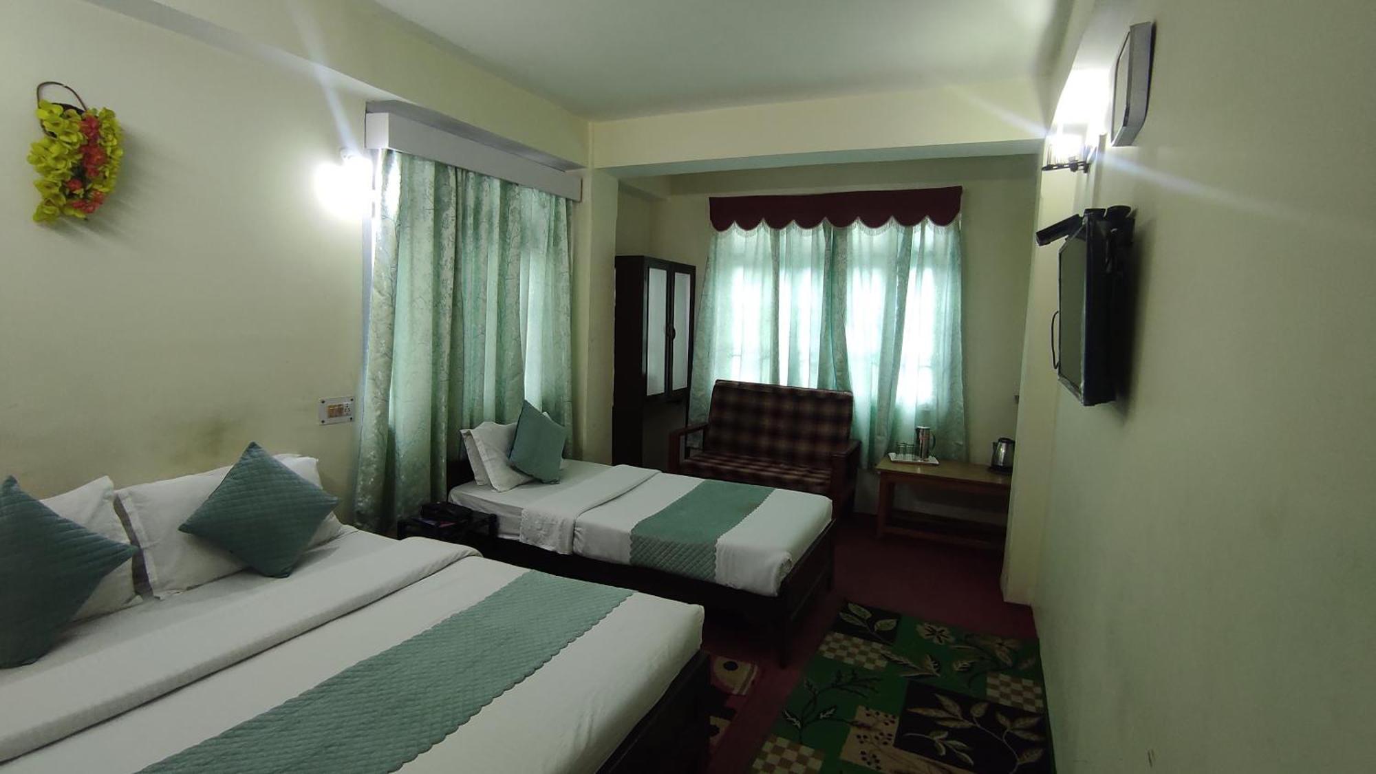 Hotel Kasturi Gangtok Buitenkant foto