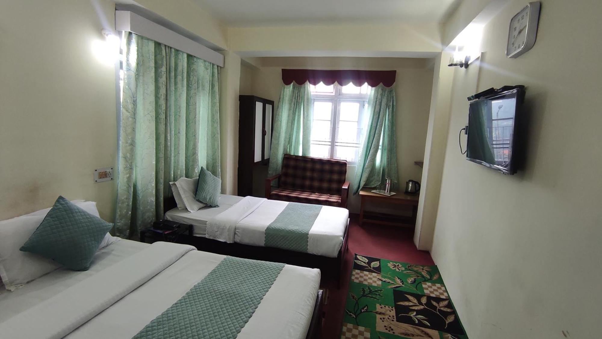 Hotel Kasturi Gangtok Buitenkant foto