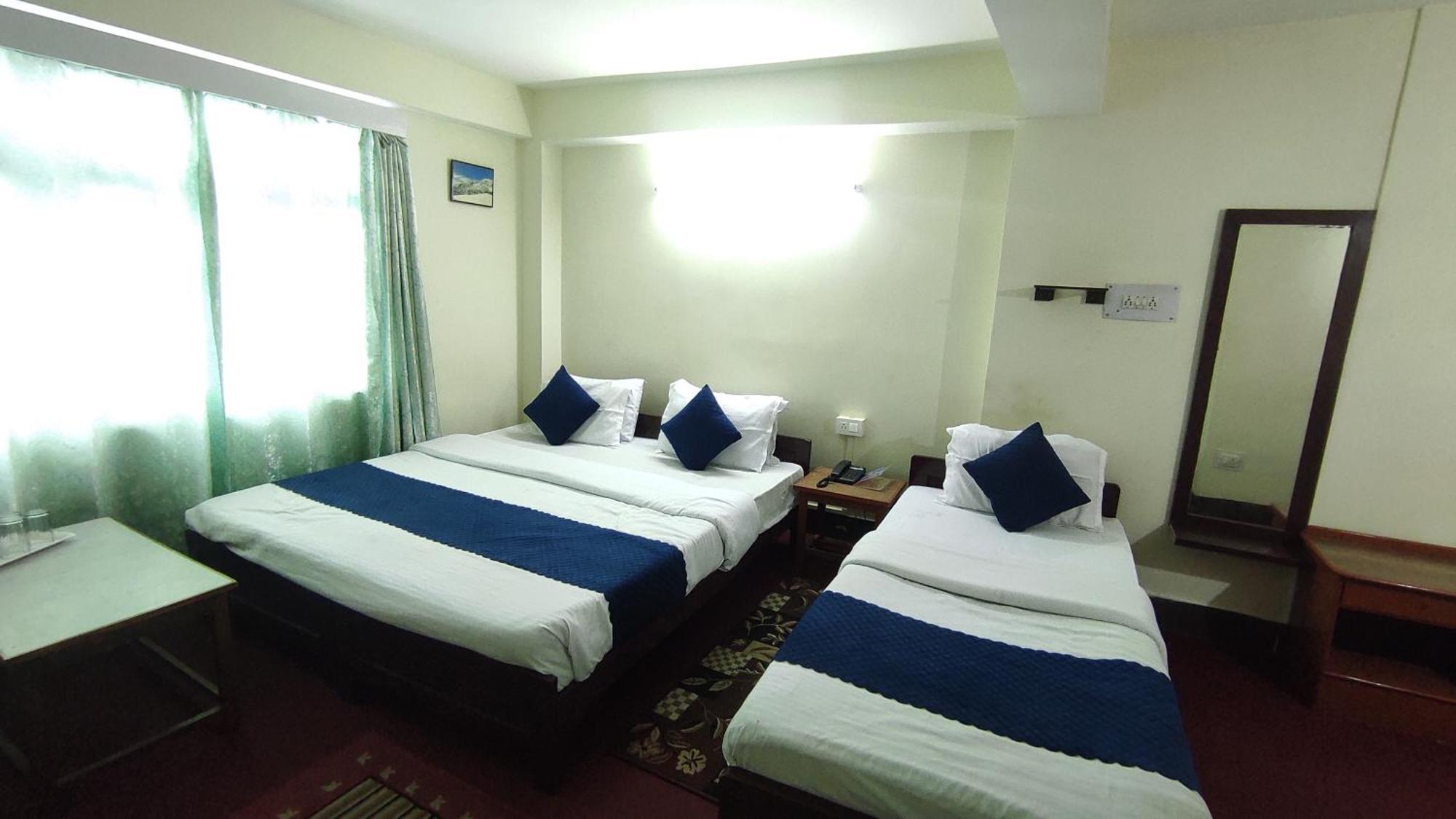 Hotel Kasturi Gangtok Buitenkant foto