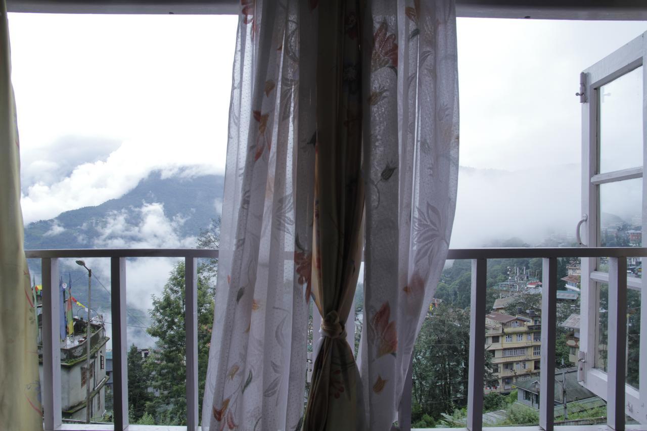 Hotel Kasturi Gangtok Buitenkant foto