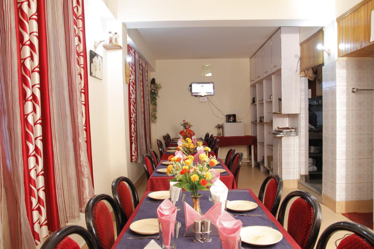 Hotel Kasturi Gangtok Buitenkant foto